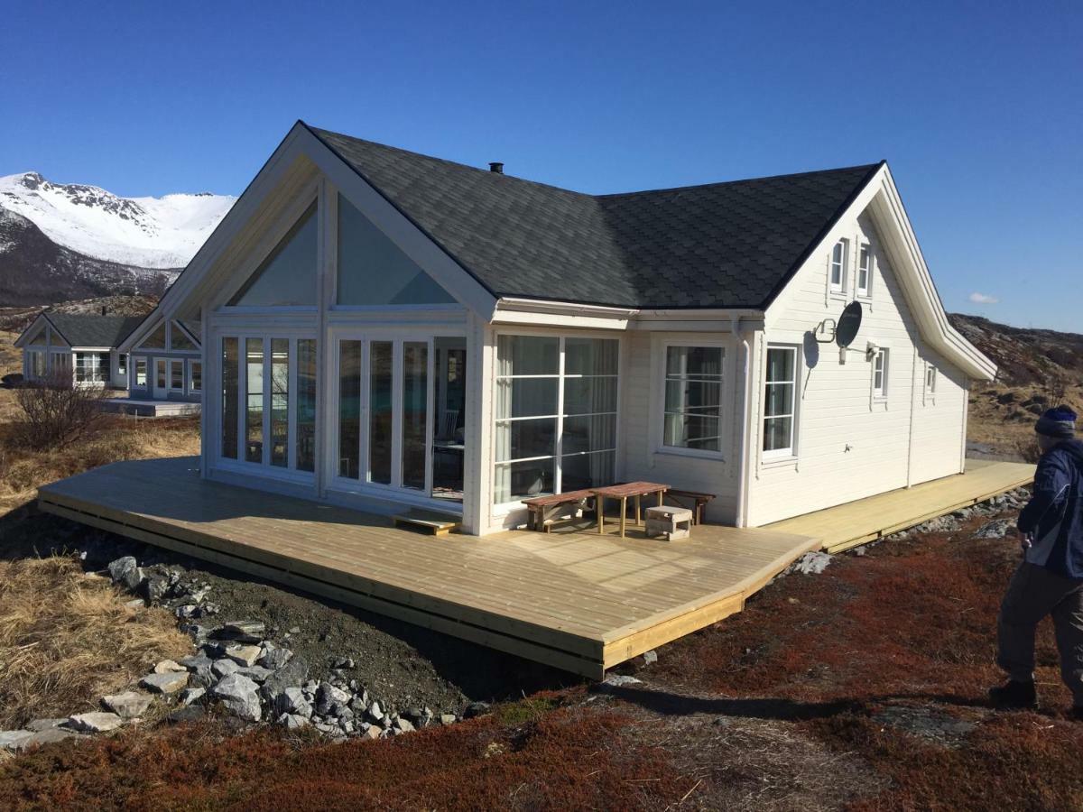 Superior Cottage With Sea View In Senja Senjehesten Екстериор снимка